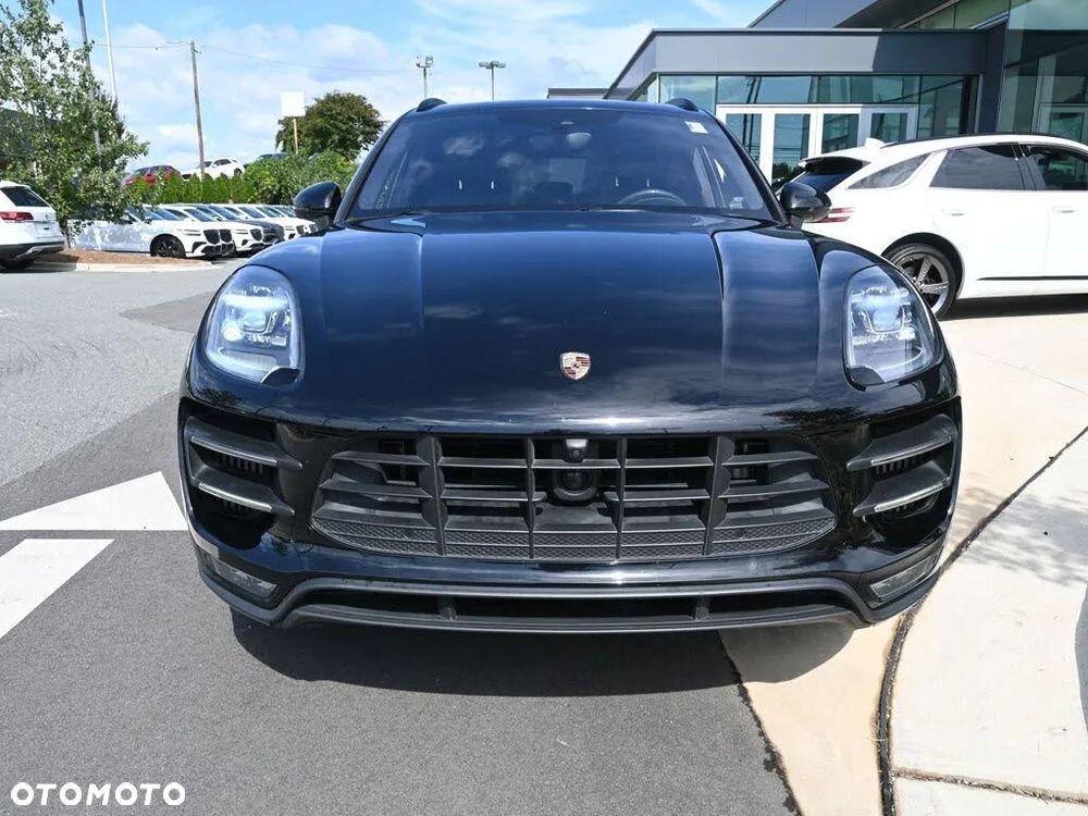 Porsche Macan Turbo - 3