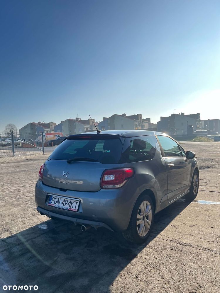 Citroën DS3 1.6 HDi SoChic - 2