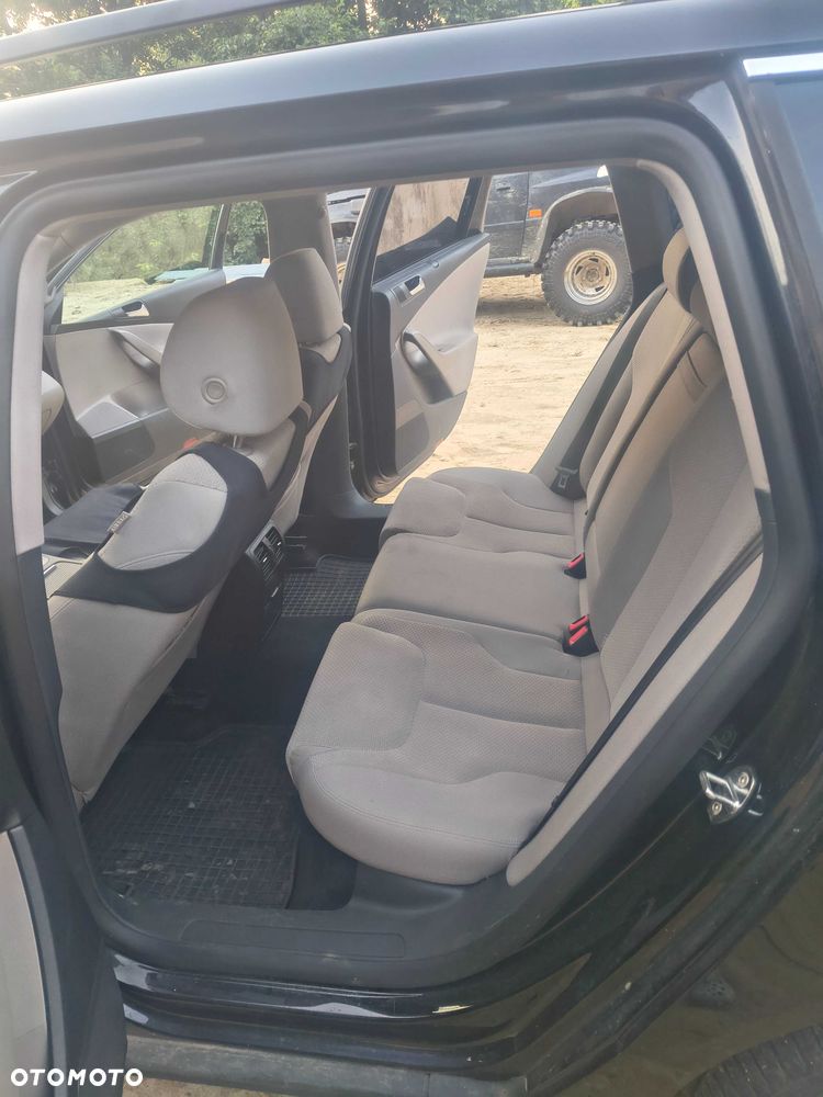 Volkswagen Passat - 6
