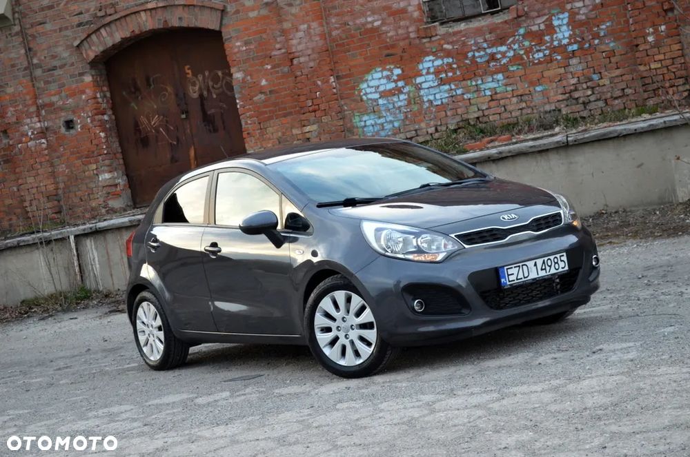 Kia Rio 1.2 ISG Uefa Euro 2016 - 9