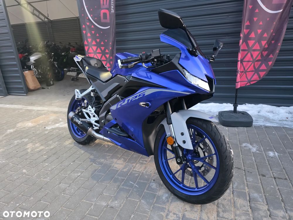Yamaha YZF - 1