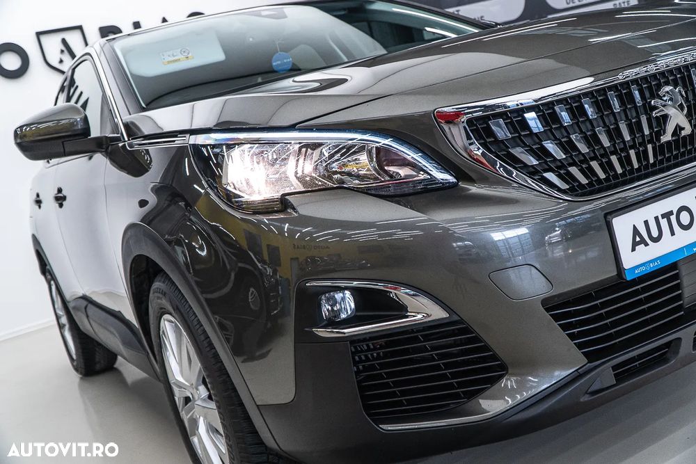 Peugeot 3008 1.2 PureTech Turbo S&S Allure - 29