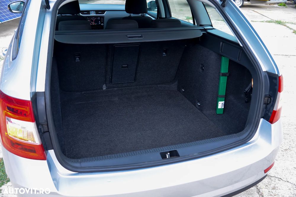 Skoda Octavia 1.6 TDI Active - 14