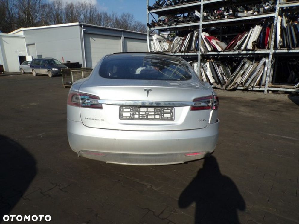 Części- Tesla Model S 90 kWh 422 KM LIFT 16R - 2