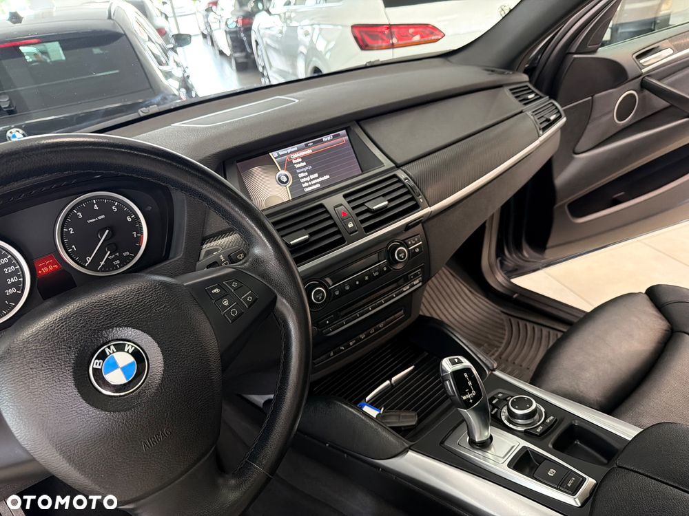 BMW X6 - 29