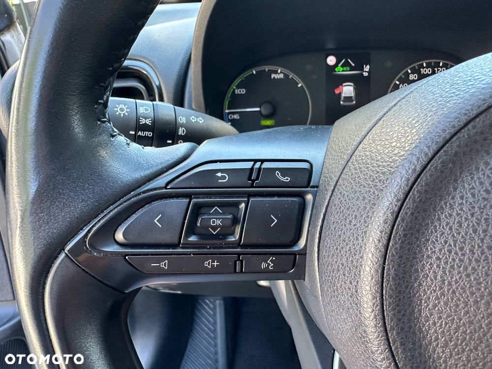 Mazda 2 Hybrid - 17