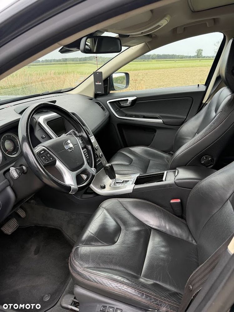 Volvo XC 60 - 8