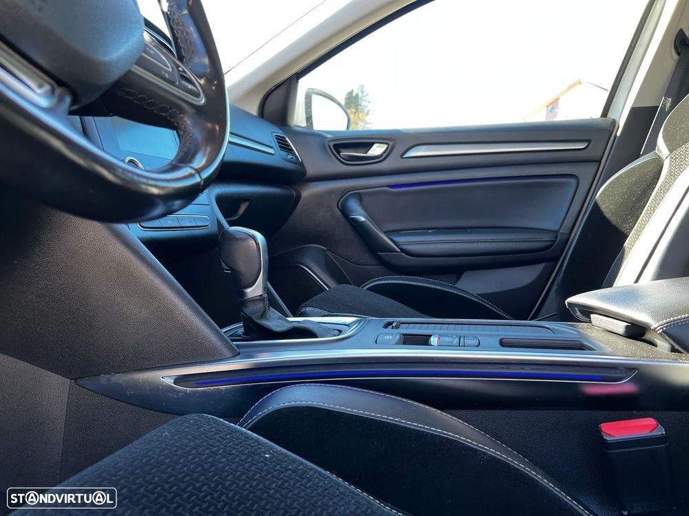Renault Mégane ENERGY dCi 110 EDC BOSE EDITION - 9