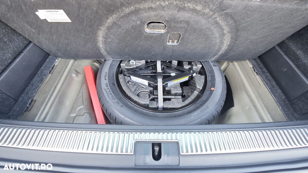 Skoda Superb 2.0 TDI DSG Ambition - 38