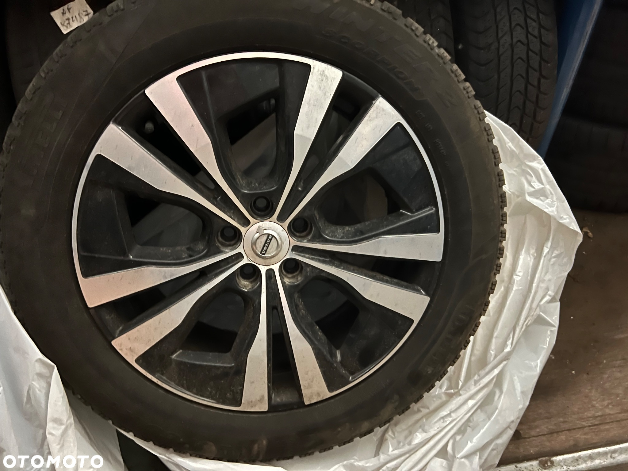 Volvo V90 Cross Country - 19