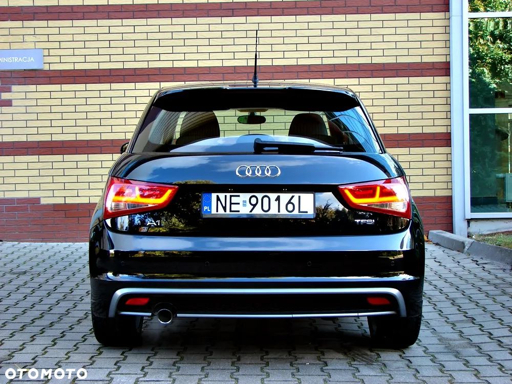 Audi A1 Sportback 1.2 TFSI S line edition m S line Sportpaket - 11