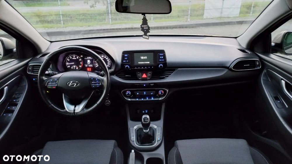 Hyundai i30 1.4 Comfort - 6