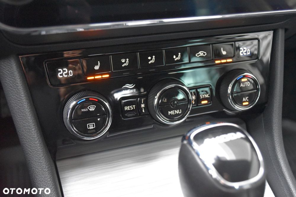 Skoda Superb 2.0 TDI SCR Ambition DSG - 22