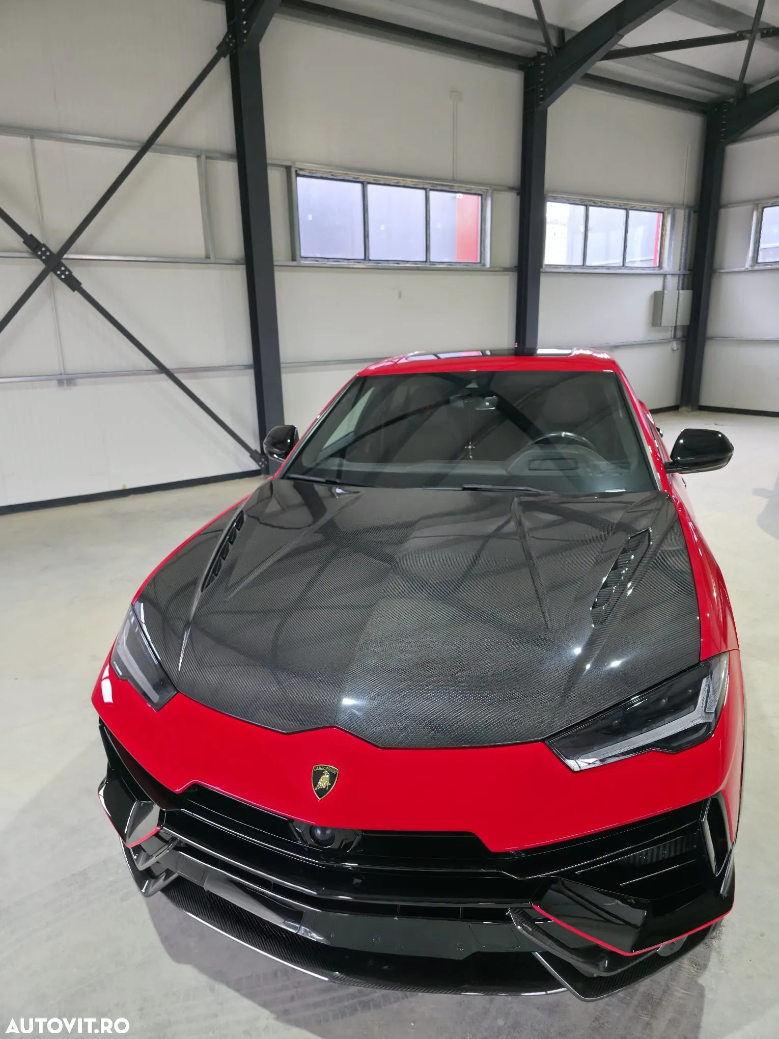 Lamborghini URUS Standard - 2