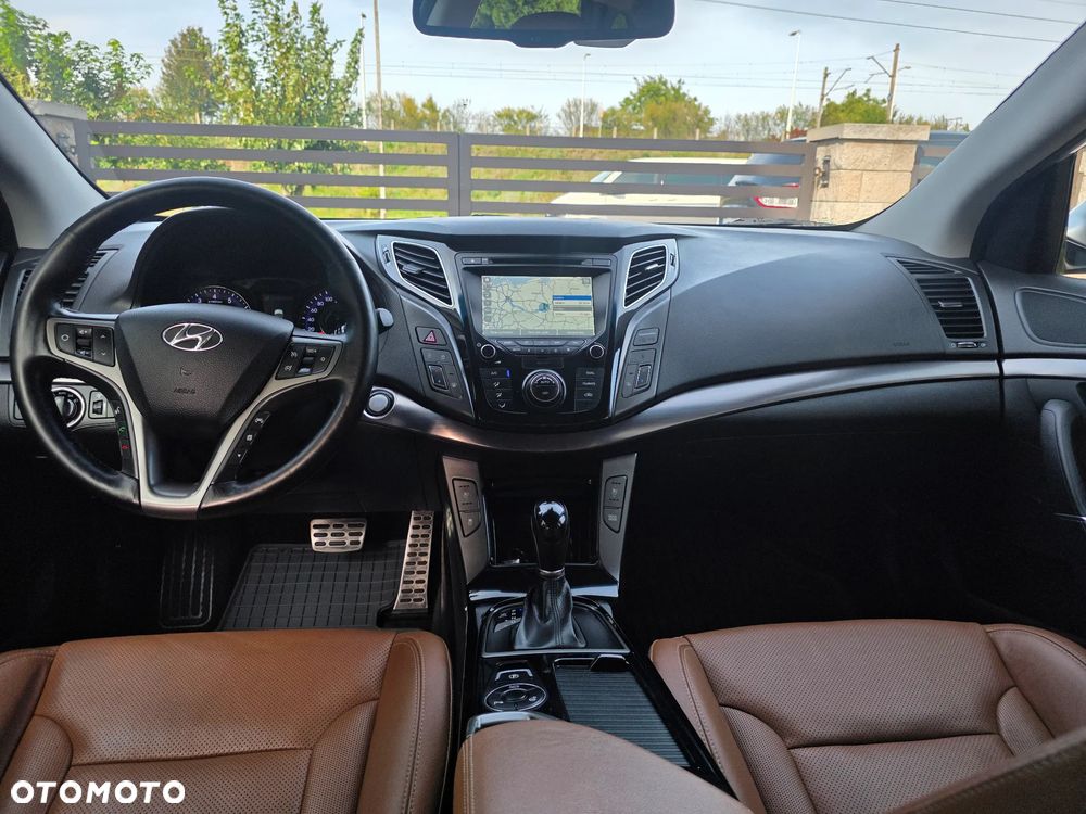 Hyundai i40 Kombi 2.0 Automatik Premium - 29
