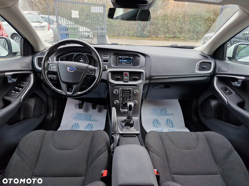 Volvo V40 T2 - 22