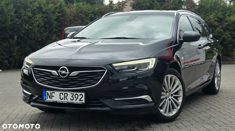 Opel Insignia 2.0 BiTurbo D 4x4 Automatik Ultimate Exclusive - 2