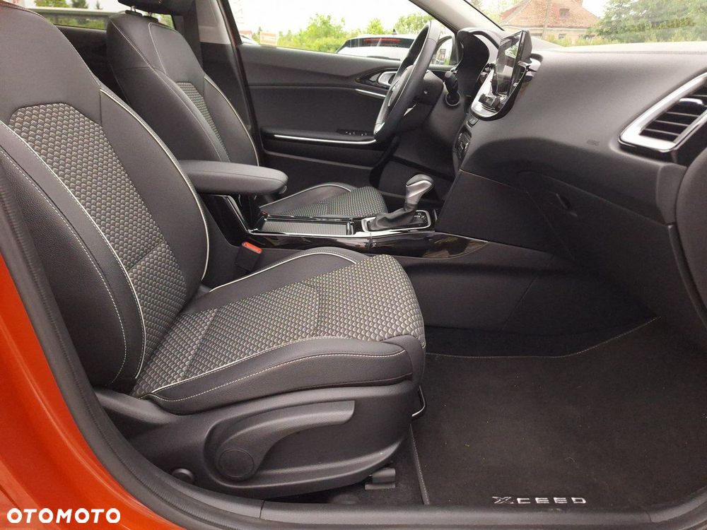 Kia XCeed 1.5 T-GDI Business Line DCT - 30