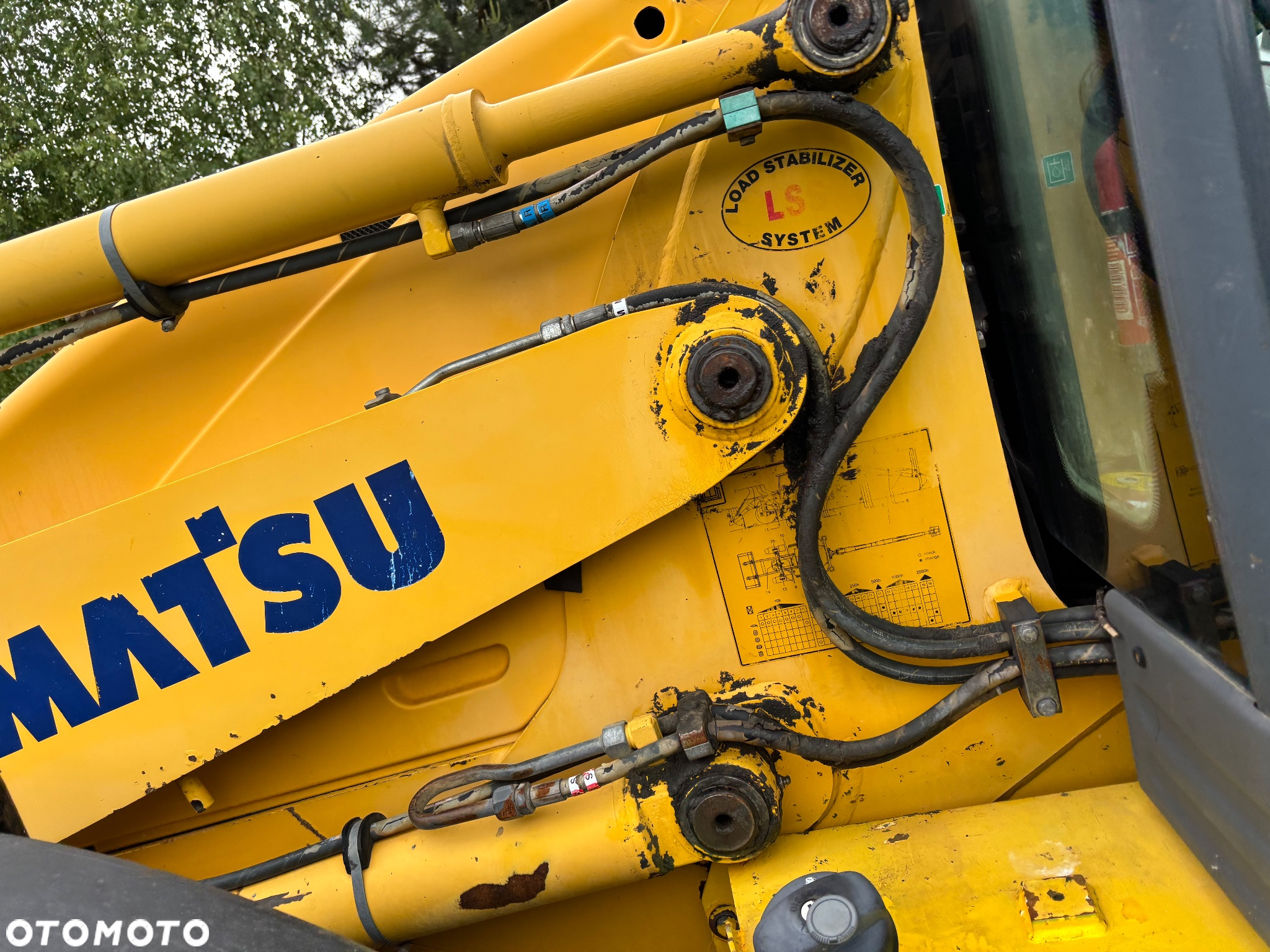 Komatsu WB 93 - 15