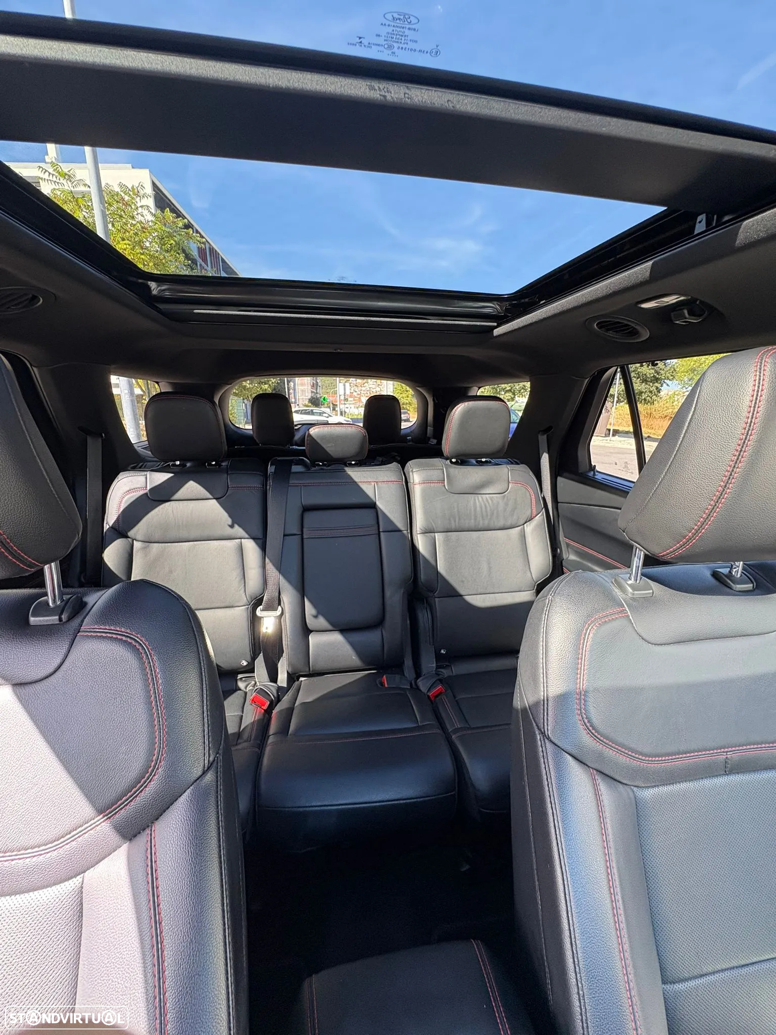 Ford Explorer 3.0 EcoBoost PHEV ST-Line - 18