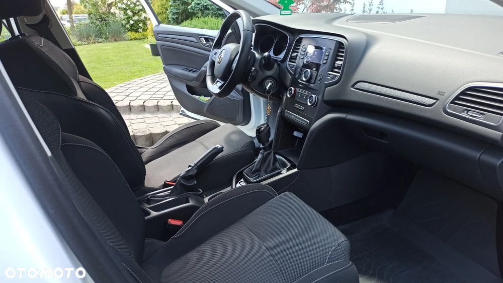 Renault Megane 1.6 SCe Life - 26