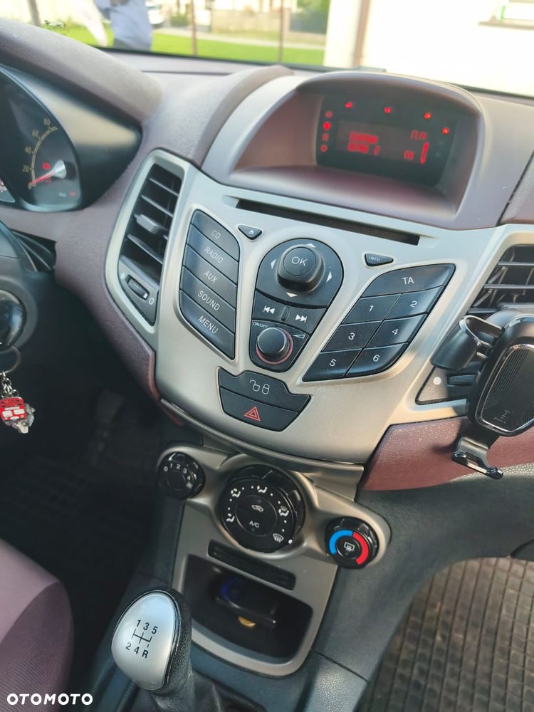 Ford Fiesta 1.25 Trend - 4