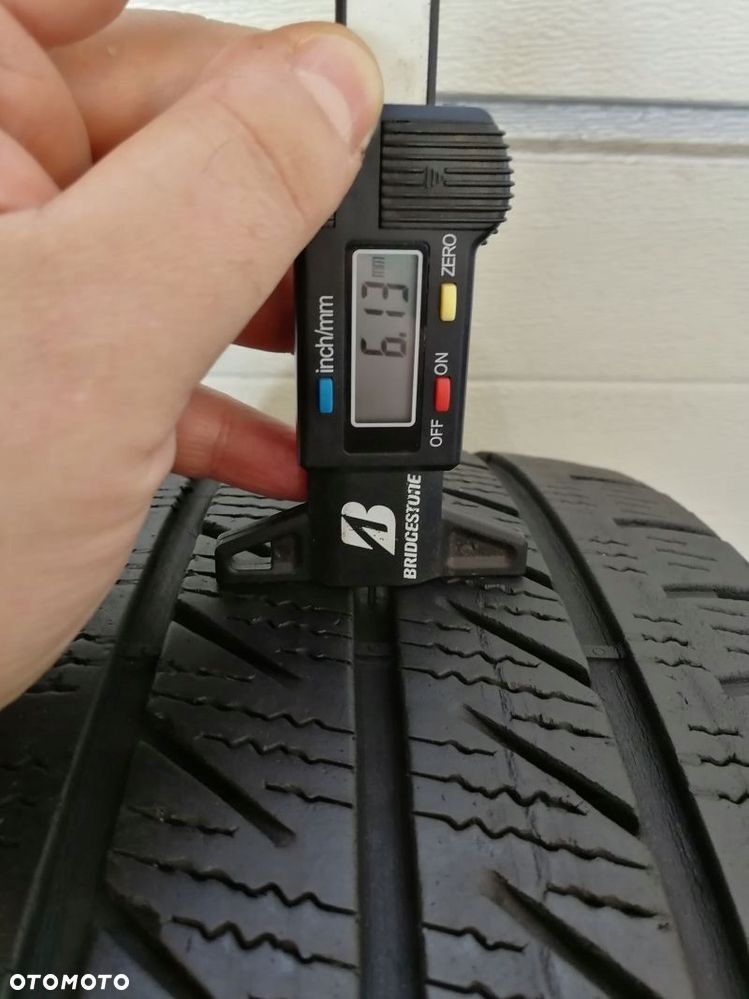 Opona całoroczna 215/65 R 16C Goodyear Vector 4Seasons Cargo - 3