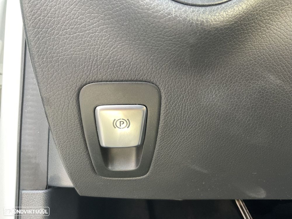 Mercedes-Benz C 220 BlueTEC Avantgarde Aut. - 24