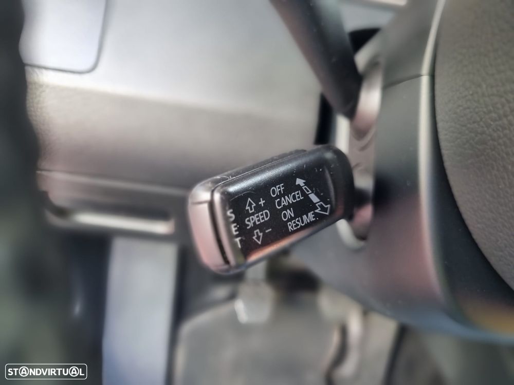 VW Passat 1.6 TDI Confortline - 30