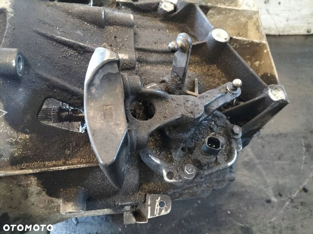 SKRZYNIA BIEGÓW VOLVO V50 I S40 II 2.0 D 4M5R-7002-CE - 7