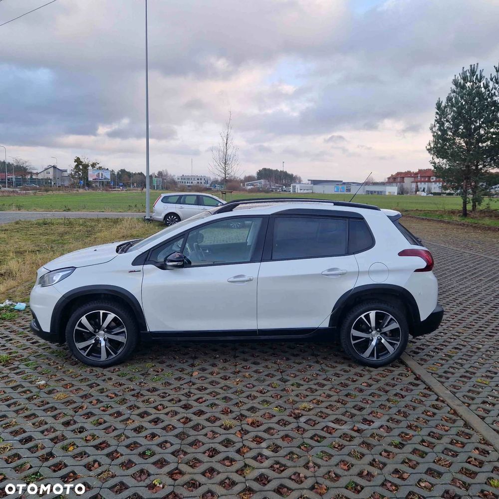 Peugeot 2008 PureTech 110 Stop&Start GT-Line Edition - 3