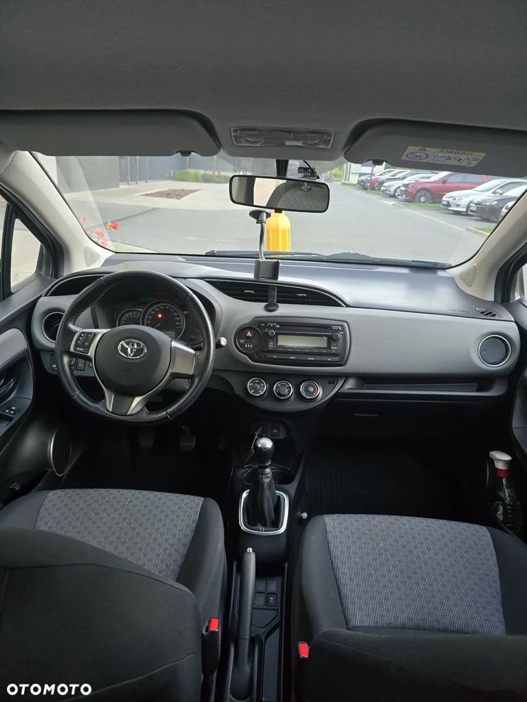 Toyota Yaris 1.33 Active EU6 - 11