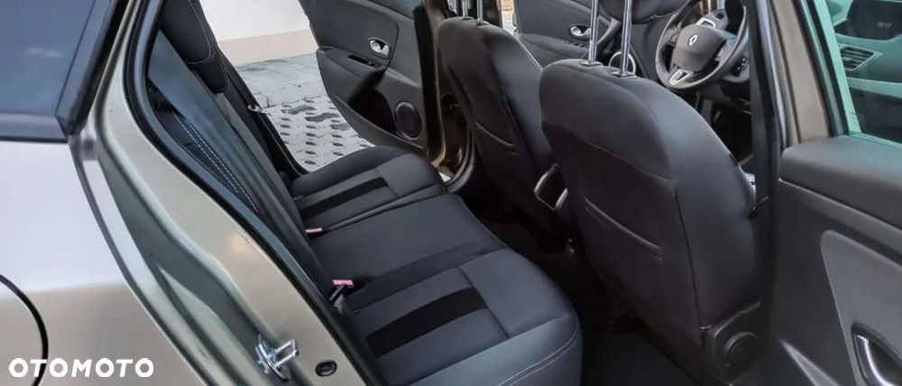 Renault Megane 2.0 140 CVT Dynamique - 25