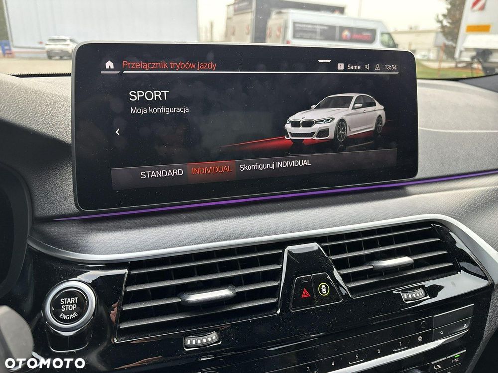 BMW Seria 5 520d - 24