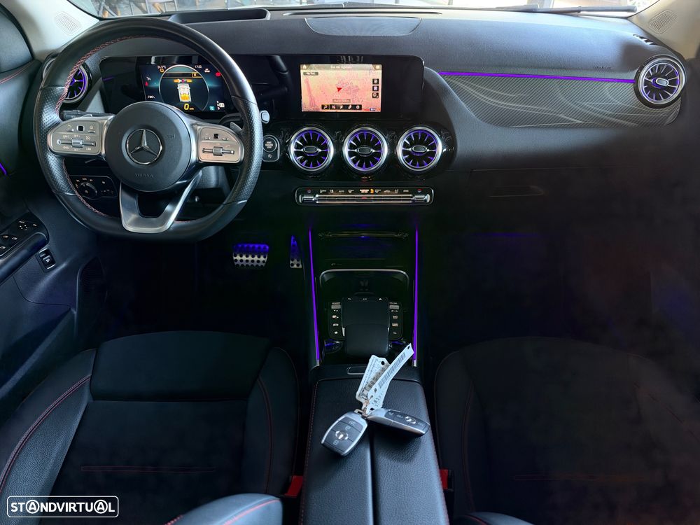 Mercedes-Benz GLA 200 - 13