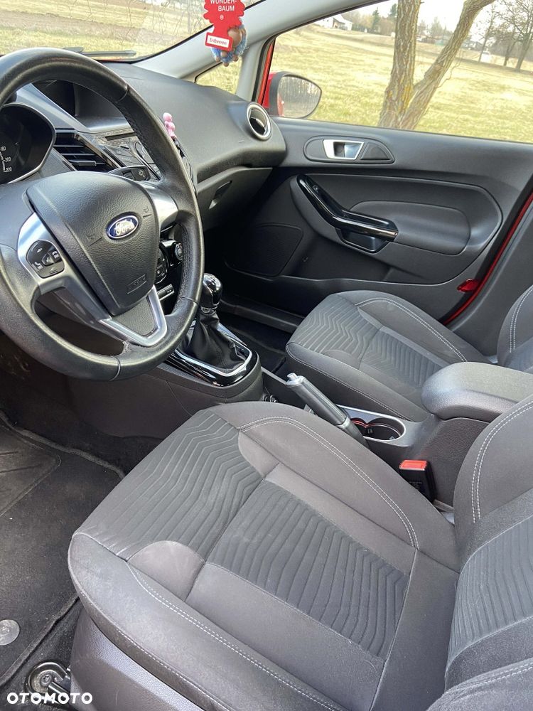 Ford Fiesta - 7