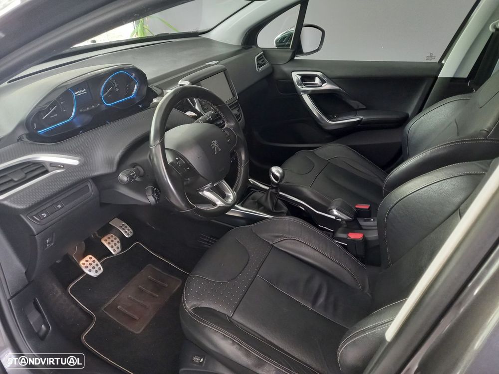 Peugeot 2008 1.2 PureTech Allure - 7