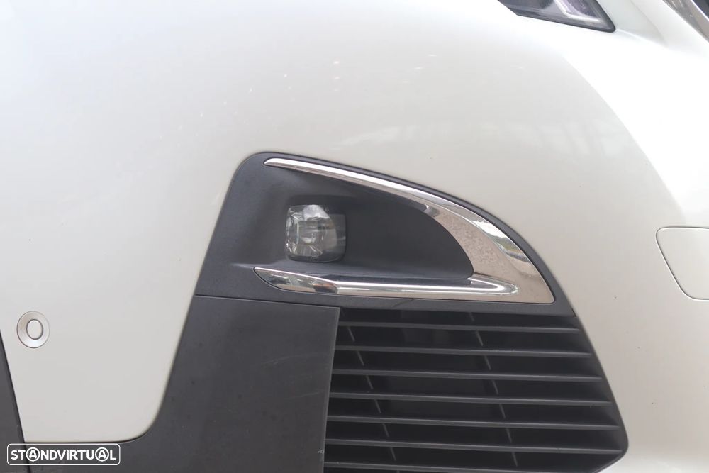 Peugeot 3008 1.5 BlueHDi GT Line EAT8 - 39