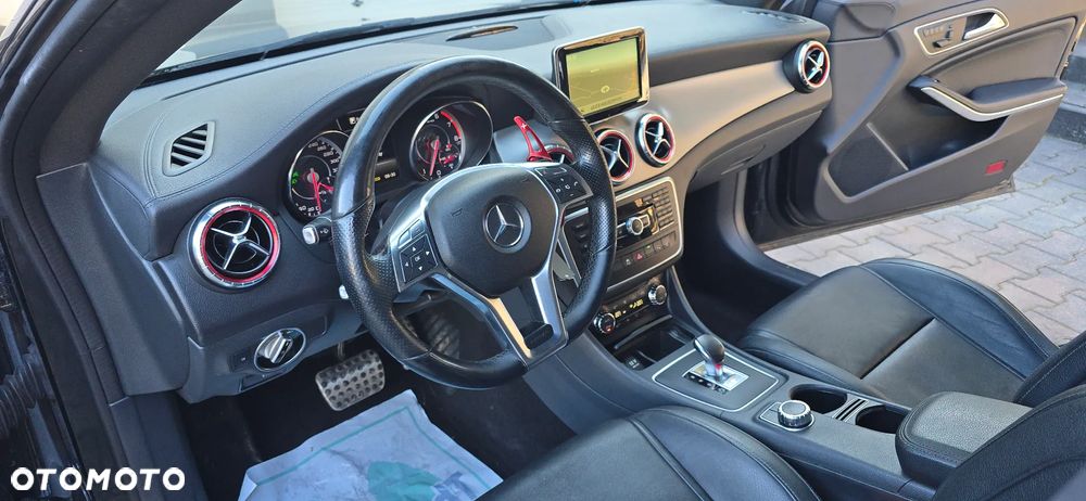 Mercedes-Benz CLA AMG 45 4Matic AMG Sp.sh 7G-DCT AMG Night Edition - 33