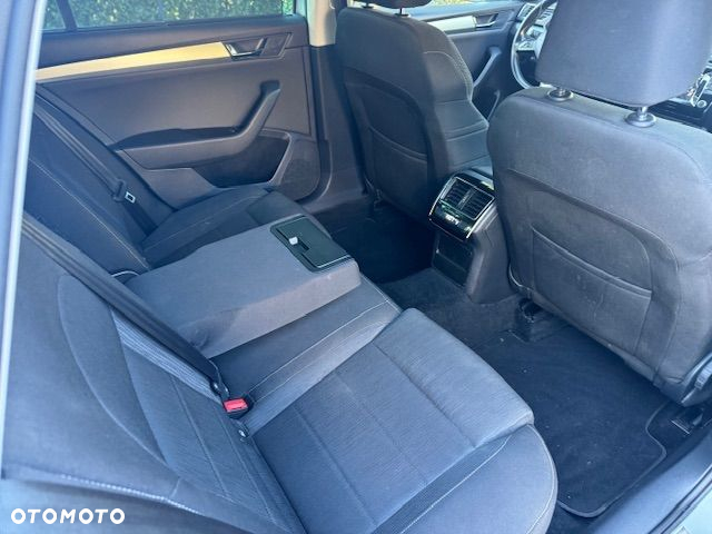 Skoda Superb 2.0 TDI DSG Premium Edition - 21