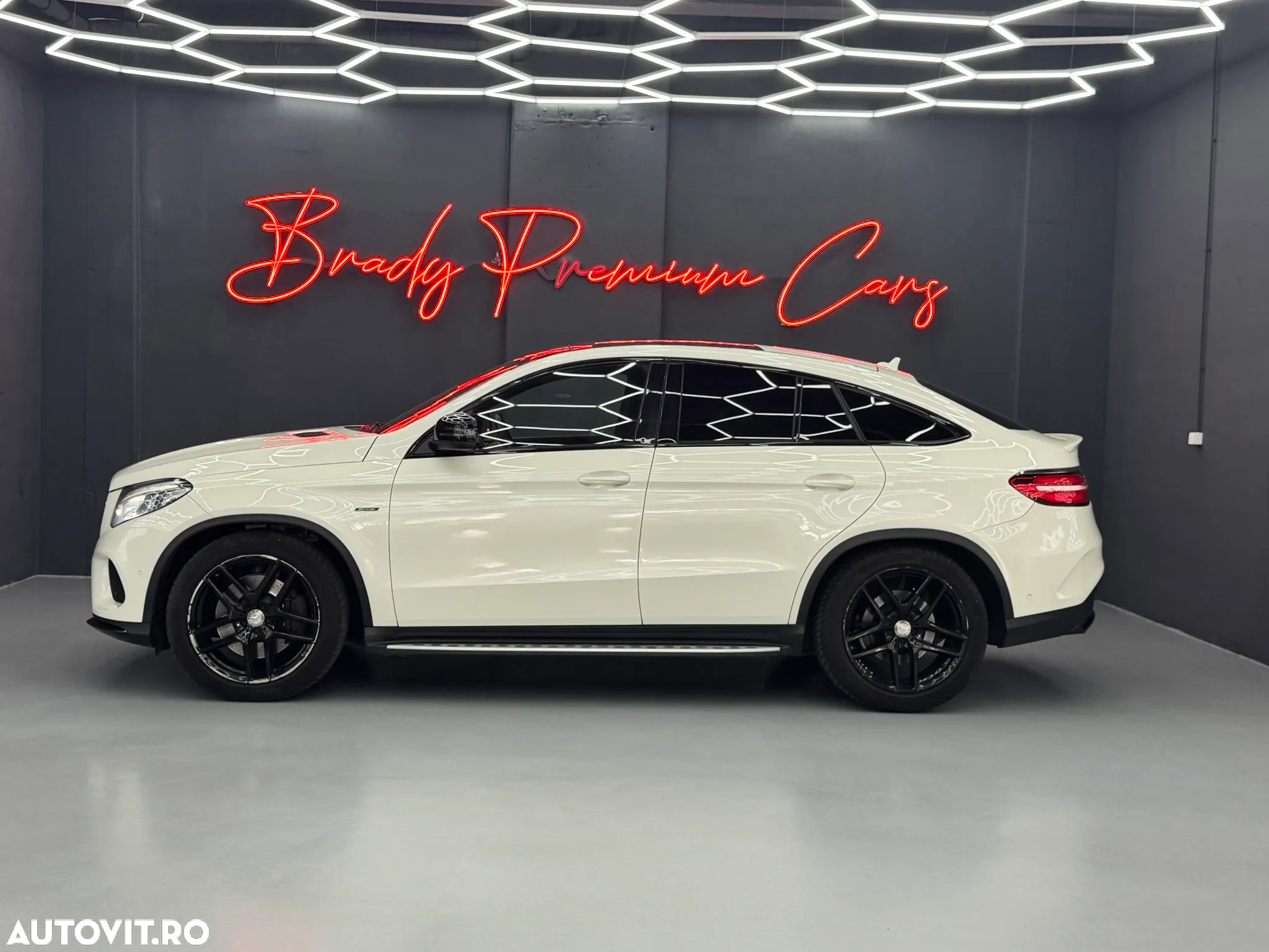Mercedes-Benz GLE 450 AMG 4Matic 9G-TRONIC - 16