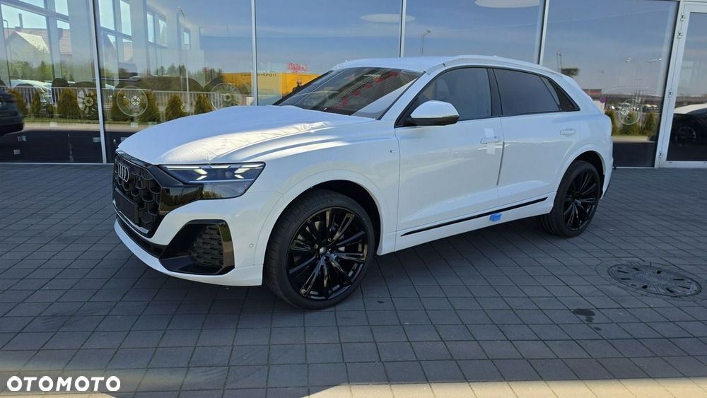 Audi Q8 - 2