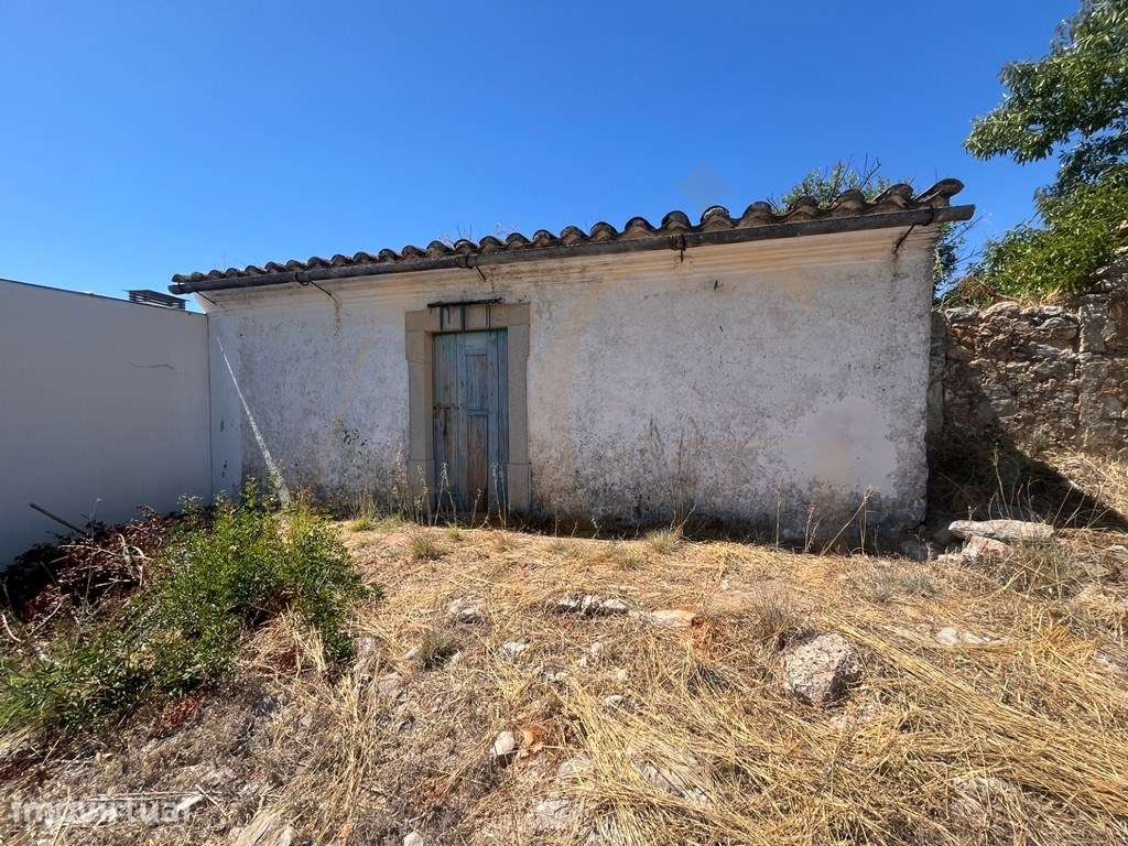 Quinta com duas casas, vistas para o mar e 11.940 m² de terreno em ... - Grande imagem: 2/54
