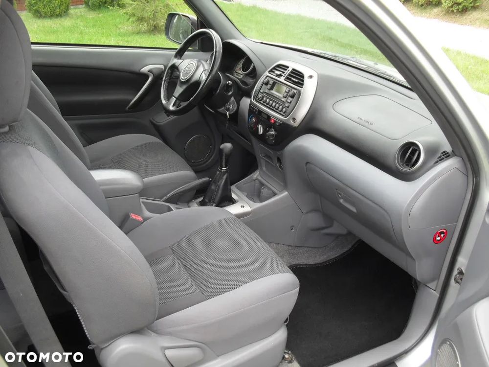 Toyota RAV4 2.0 VVT-i Sol - 10