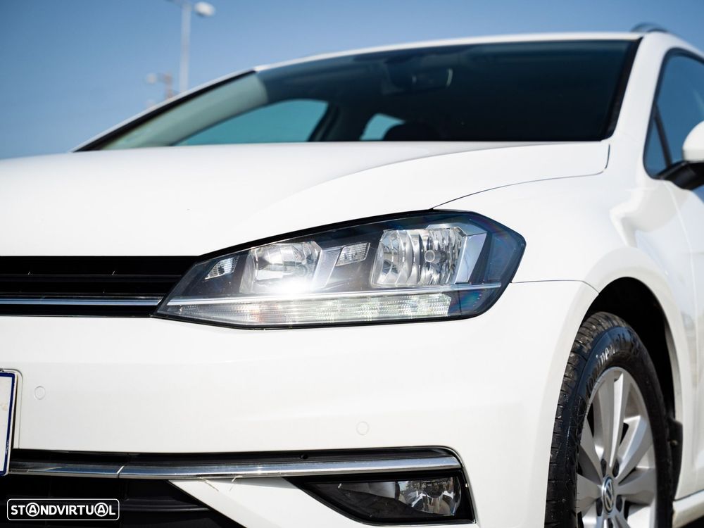 VW Golf Variant 1.6 TDi Confortline - 23