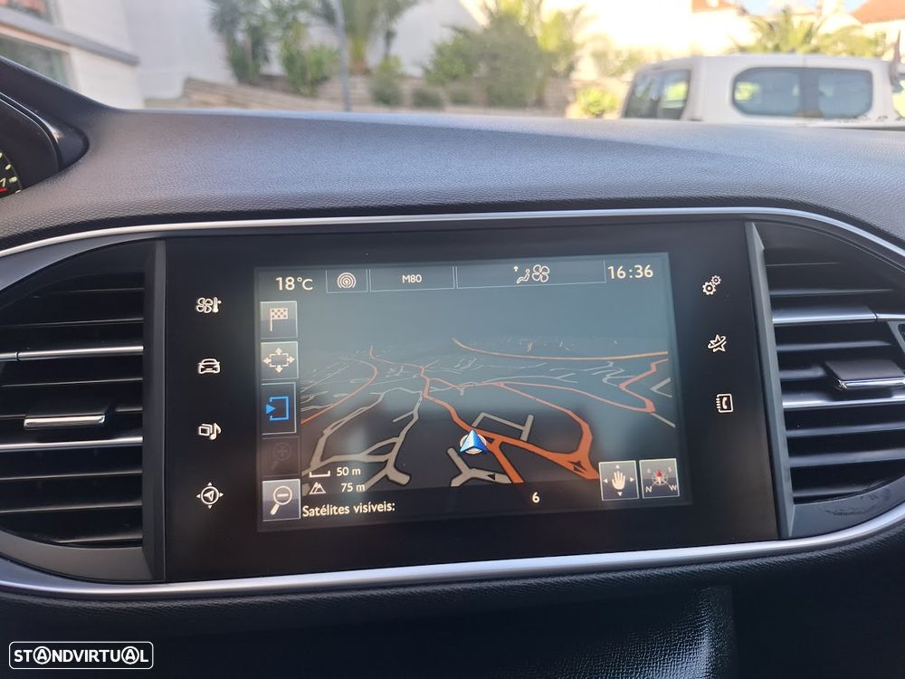 Peugeot 308 SW BlueHDi 120 Stop & Start Allure - 17