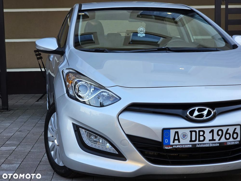 Hyundai i30 1.4 Comfort - 13