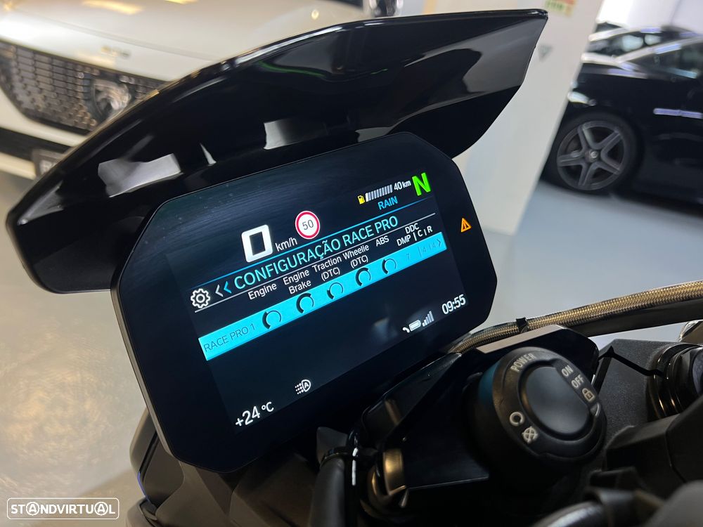 BMW M 1000 R M Competition - Carbon / Akrapovic - 41