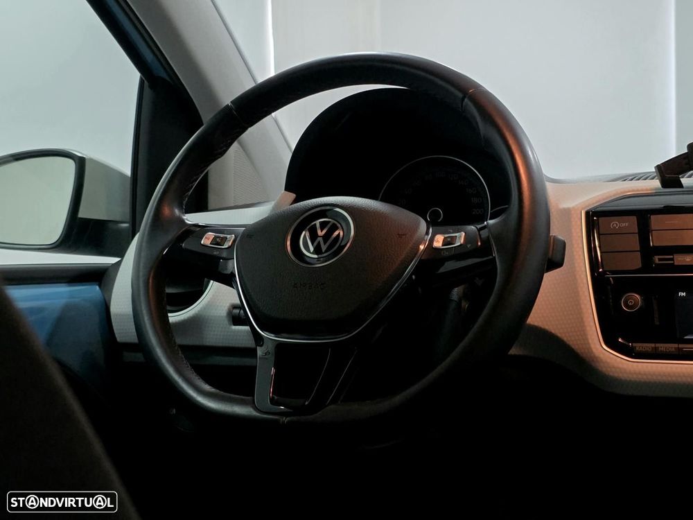 VW Up! 1.0 Move Color - 20