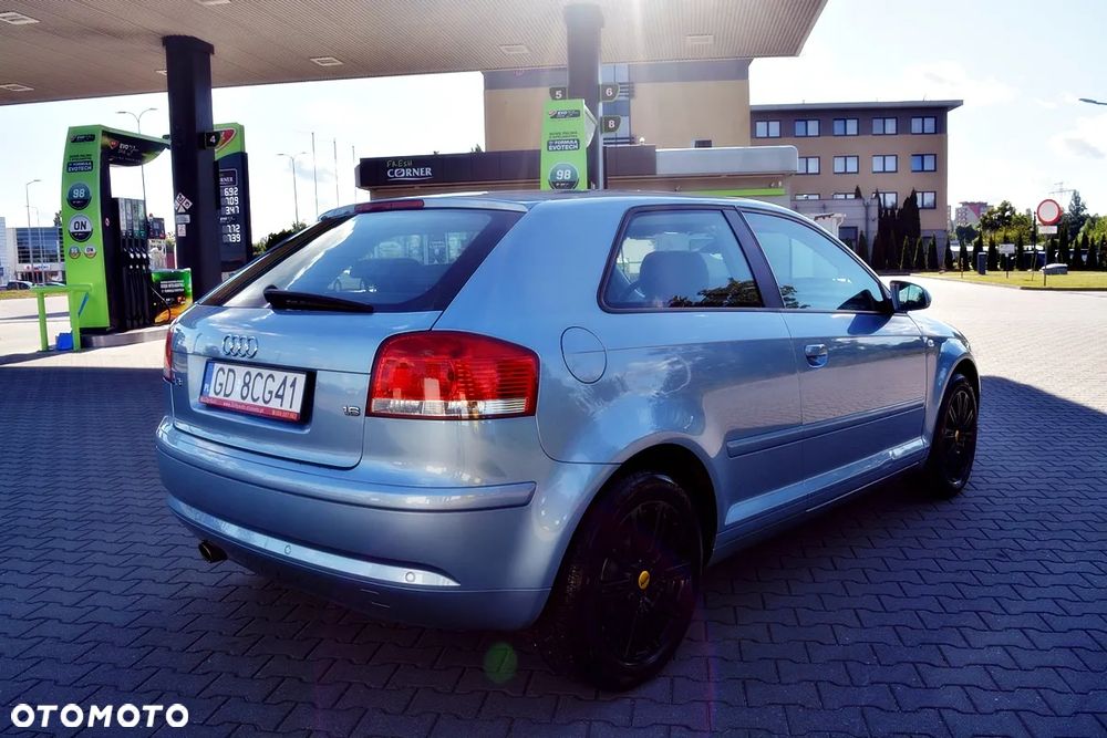 Audi A3 3-drzwiowe 1.6 tiptronic Attraction - 20